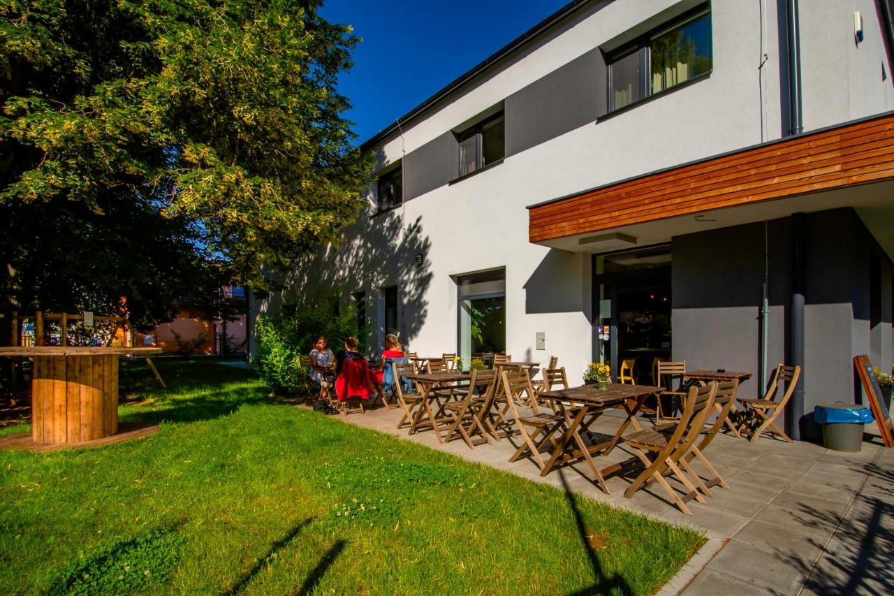 Penzion A Bistro Dilna Třeboň Exterior foto