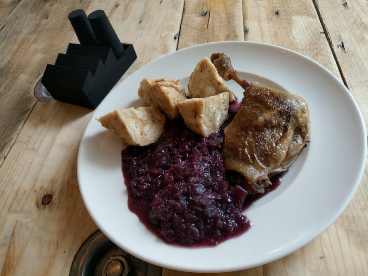 Penzion A Bistro Dilna Třeboň Exterior foto