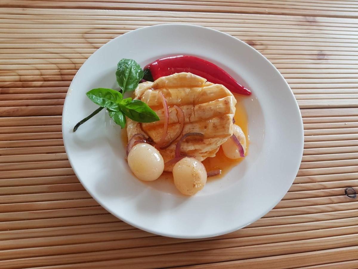Penzion A Bistro Dilna Třeboň Exterior foto